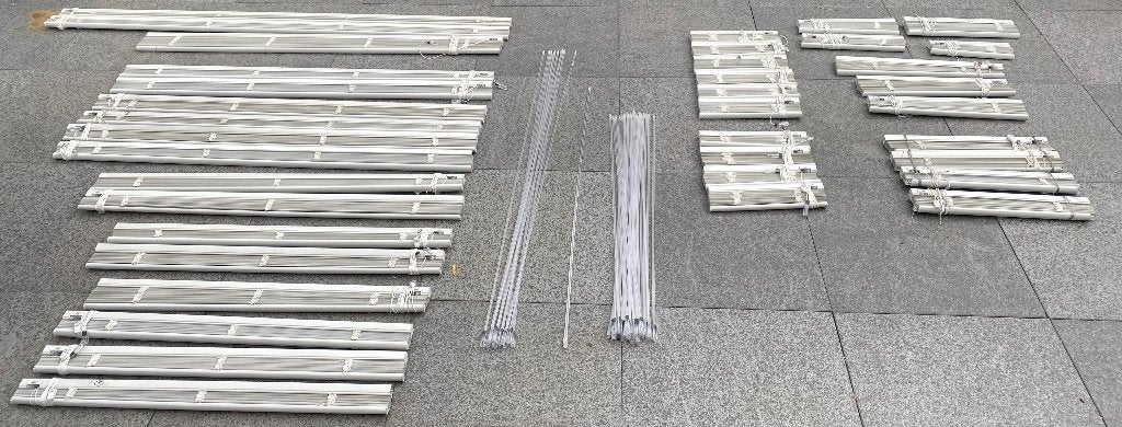 30x Luxaflex in diverse maten | 25mm metaal Lichtgrijs, Gebruikt, Metaal, Lamellen, Ophalen of Verzenden