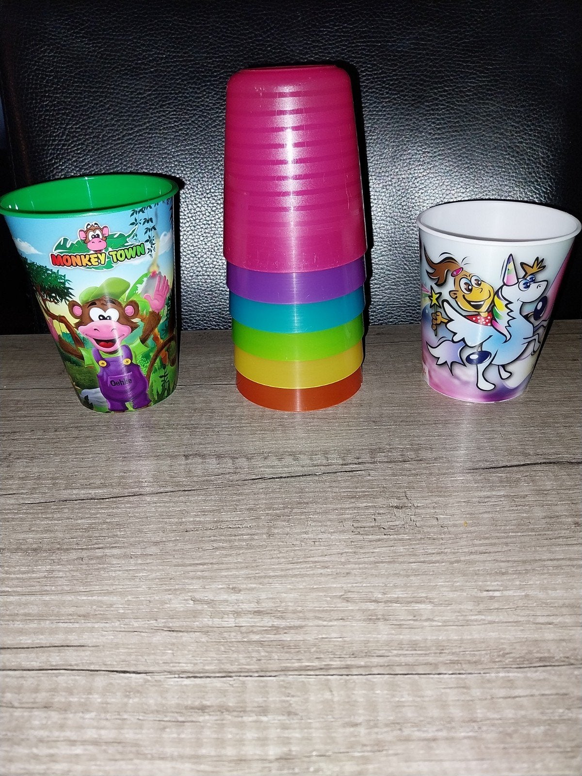 Gekleurde plastic bekers bekertjes ikea, Ophalen of Verzenden, Zo goed als nieuw