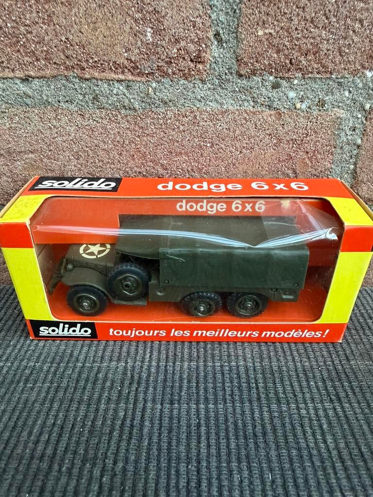 1:50 Solido Dodge 6X6 army/leger, Hobby en Vrije tijd, Modelauto's | 1:50, Ophalen of Verzenden, Zo goed als nieuw, Bus of Vrachtwagen