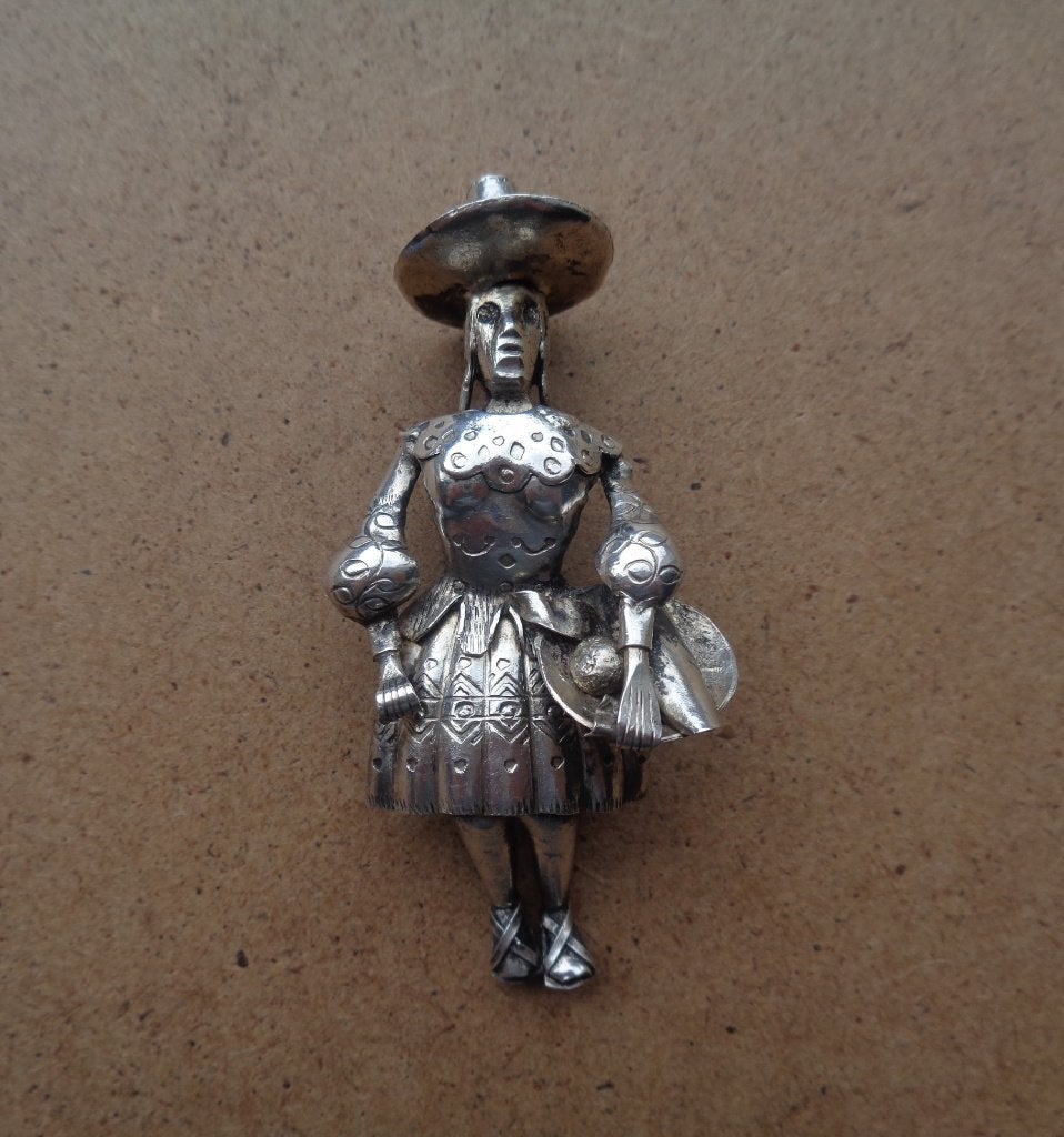 zilveren schildjes broche Peru [219], 4 tot 7 cm, Verzenden, Zo goed als nieuw, Zilver