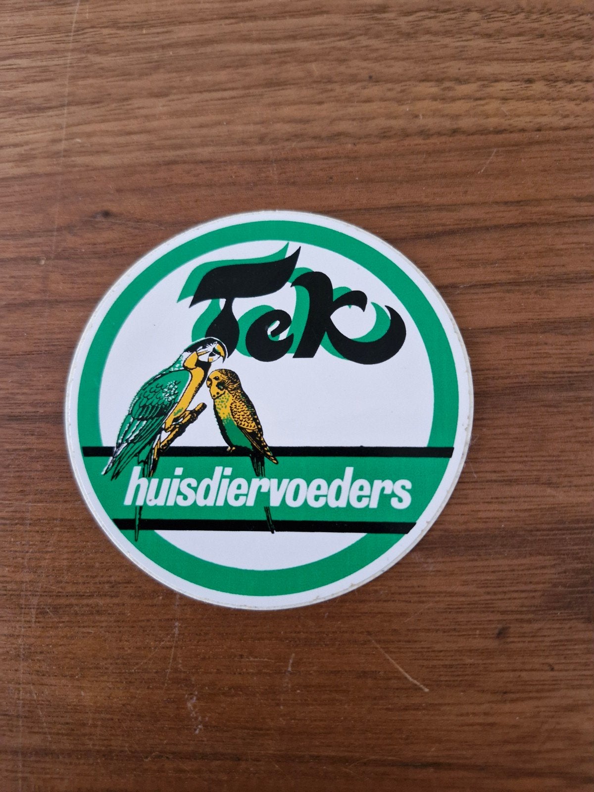 9335 Vintage Tek Huisdiervoeders Sticker met Parkieten, Ophalen of Verzenden, Gebruikt, Dier en Natuur