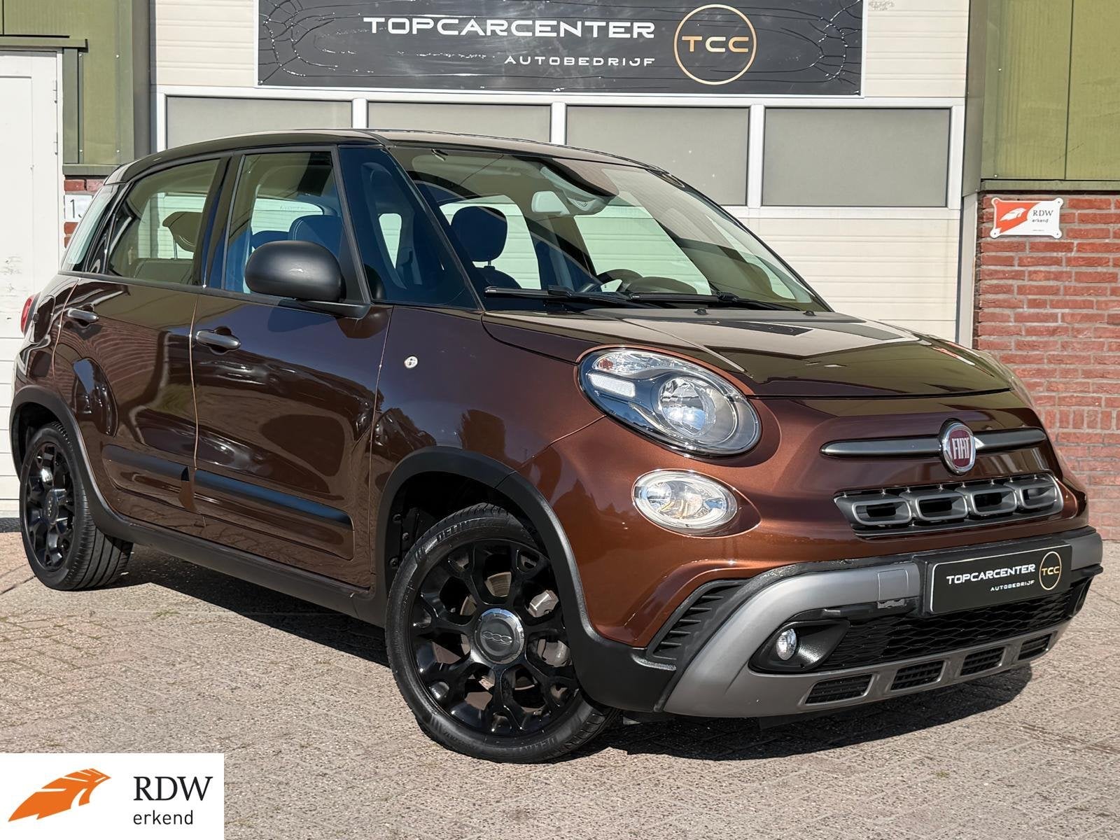 Fiat 500 L 1.4-16V Lounge/TREKH/NAVI/BLUETH/CRUISE/PARKS/APK, Auto's, Voorwielaandrijving, Gebruikt, Euro 6, Bruin
