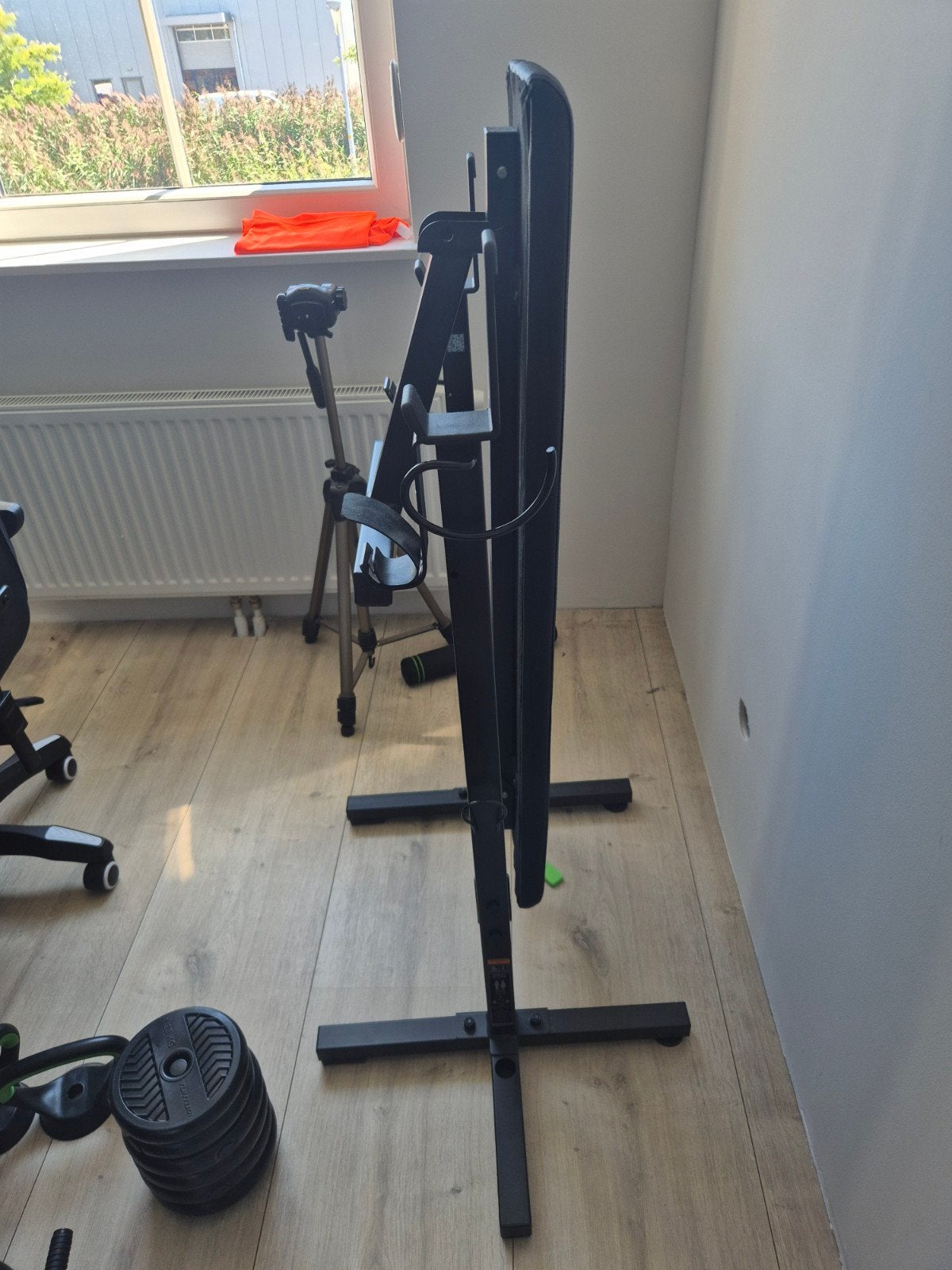 Fitnessbank met haltersteunen en dumbbels, Ophalen, Zo goed als nieuw, Benen, Fitnessbank