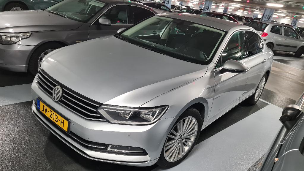 Volkswagen Passat 1.4 TSI 150pk 2015 Grijs | Trekhaak, Auto's, Voorwielaandrijving, Euro 5, Stof, 4 cilinders