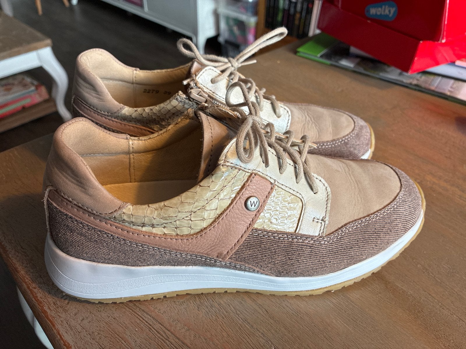 Wolky sneakers maat 39 - Zo goed als nieuw, Ophalen of Verzenden, Zo goed als nieuw, Bruin, Sneakers of Gympen