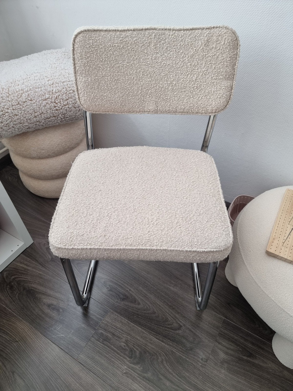 4 Nieuwe Eetkamerstoelen in doos - 49,5x55x84 cm, Huis en Inrichting, Stoelen, Overige kleuren, Teddy, Overige materialen, Nieuw