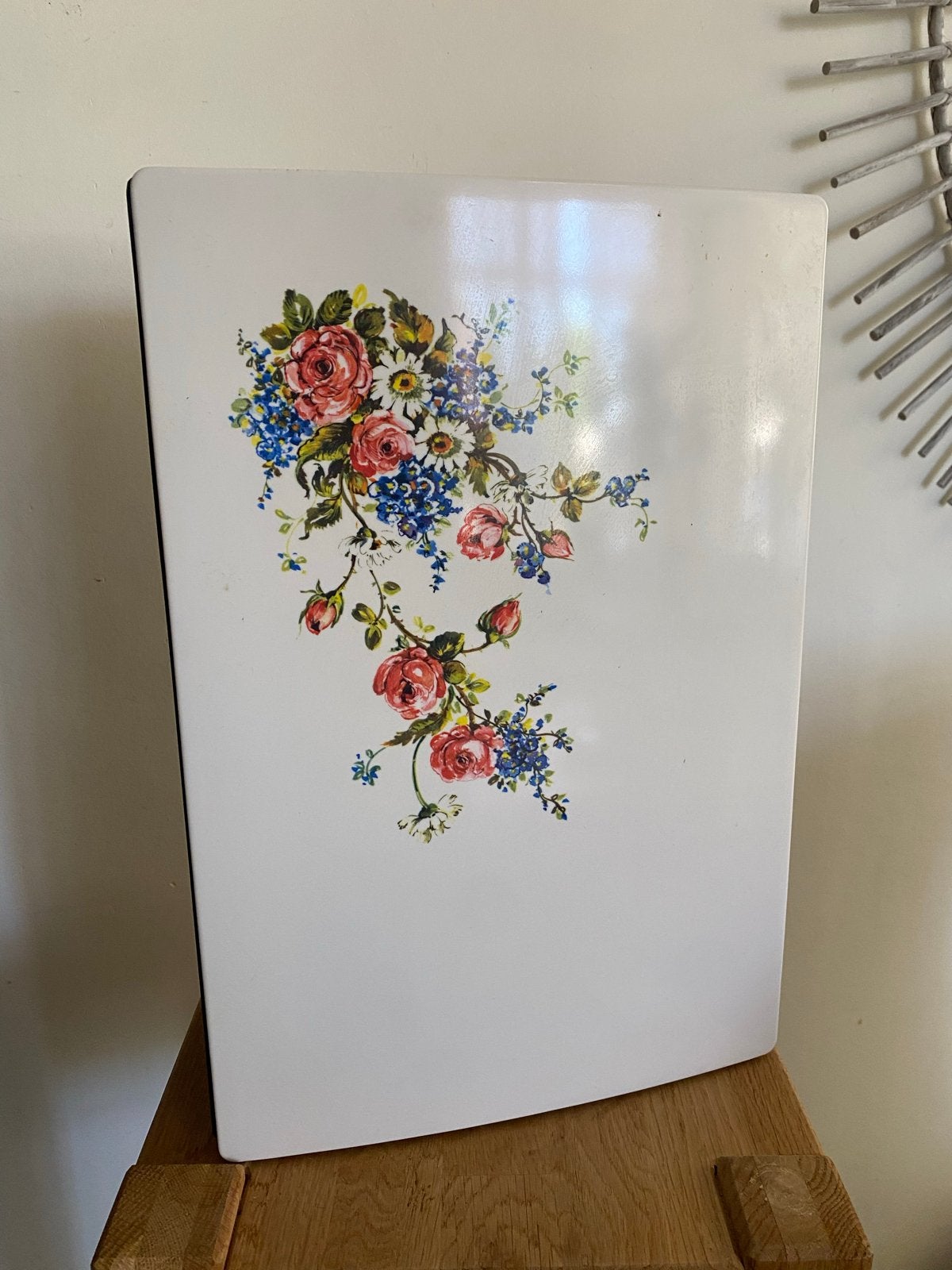 Vintage medicijnkastje Brabantia met bloemmotief, Verzamelen, Retro, Ophalen of Verzenden, Huis en Inrichting