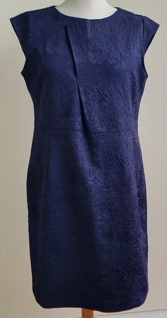 D’Auvrey marine blauwe jurk met relief mt. 44, D’Auvrey, Blauw, Maat 42/44 (L), Ophalen of Verzenden