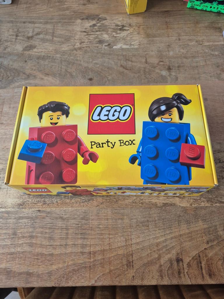 Lego party box 2019 edition nieuw, Overige thema's, Lego, Nieuw, Ophalen of Verzenden