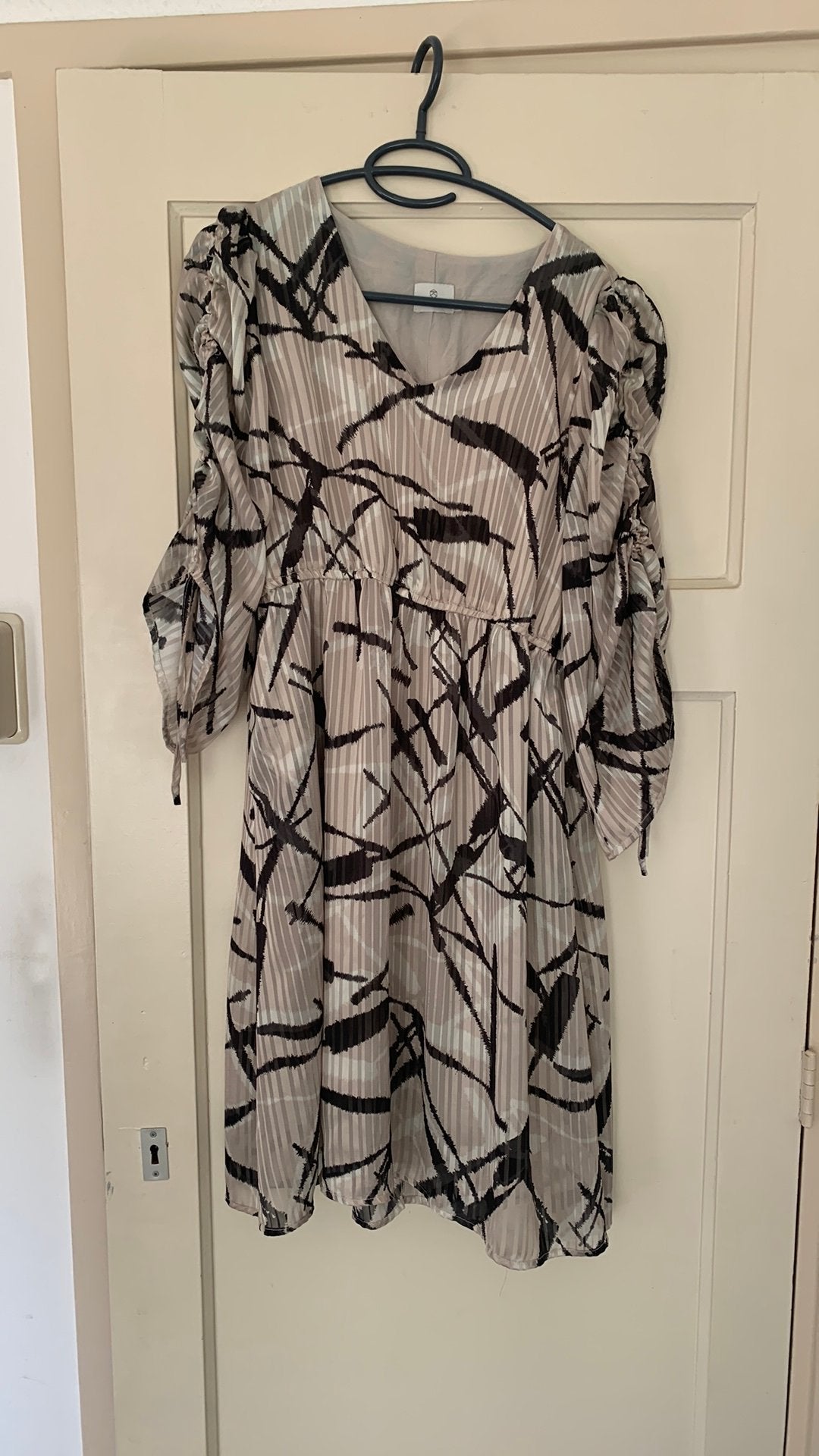 KAFFE Jurk maat 38 beige, Maat 38/40 (M), Beige, Ophalen of Verzenden, Zo goed als nieuw