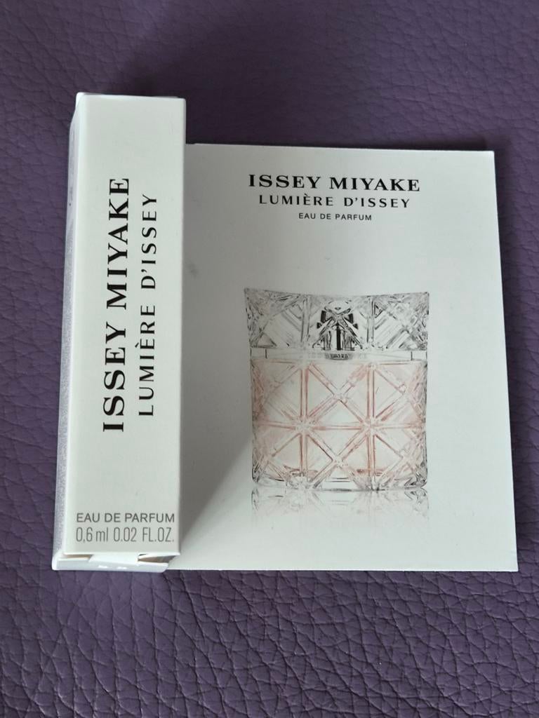Issey Miyake Lumière d'Issey Eau de Parfum sample, Verzenden, Nieuw