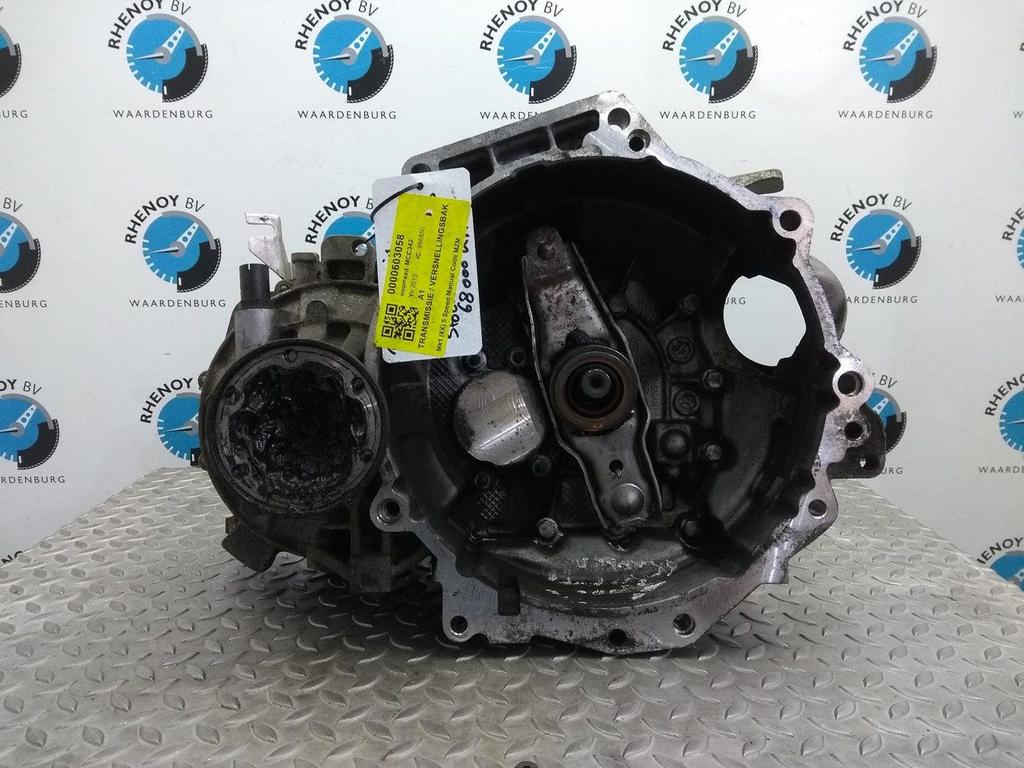 AUDI A1 TRANSMISSIE / VERSNELLINGSBAK 2015, Auto-onderdelen, Ophalen of Verzenden, Gebruikt, Stiba lid
