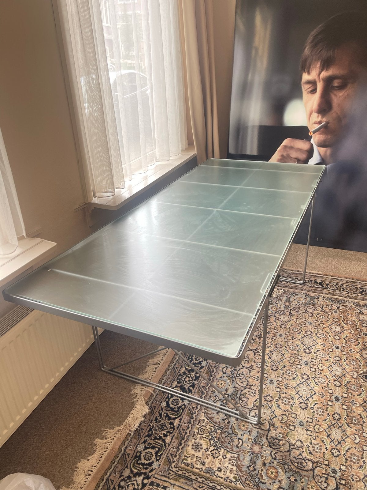 Moderne rechthoekige tafel met metalen onderstel, Huis en Inrichting, Tafels | Eettafels, Gebruikt, Glas, Vijf personen of meer