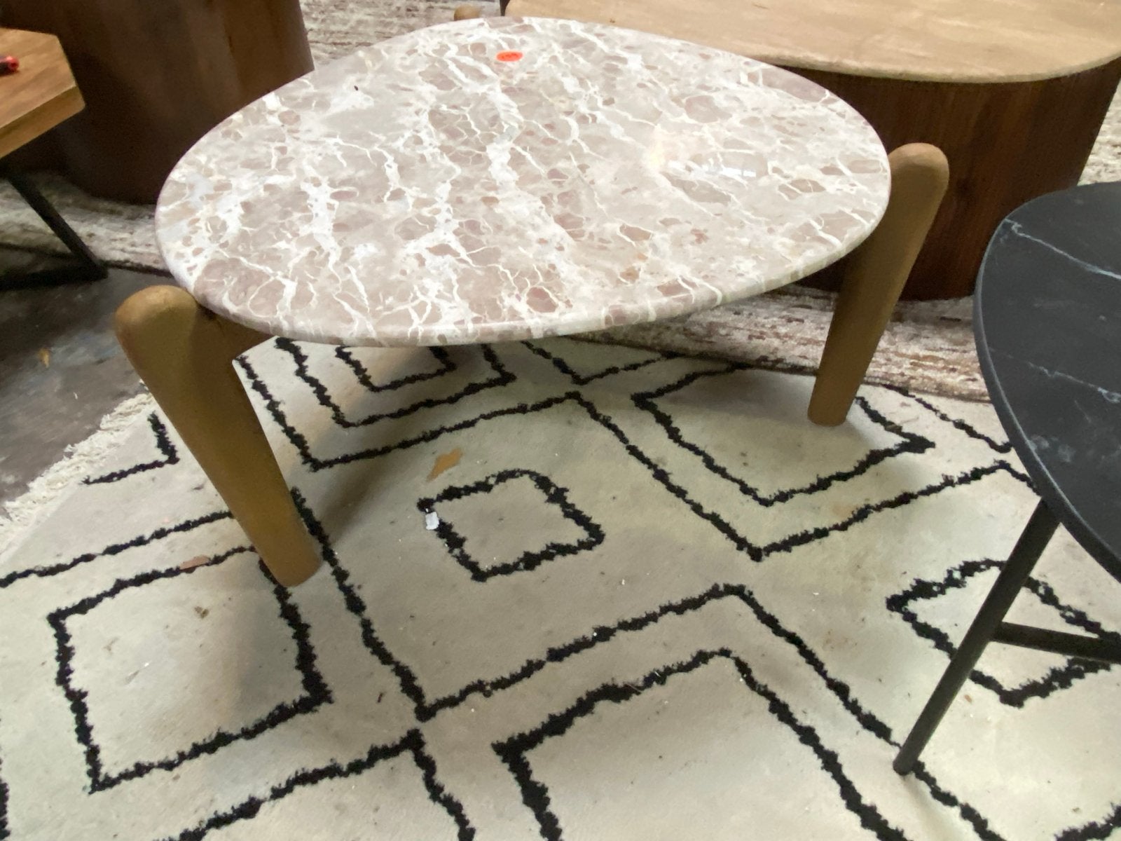 Salontafel Marnish 85x85x40 cm - Echt Beige Marmer, Ophalen, Overige materialen, 50 tot 100 cm, Nieuw