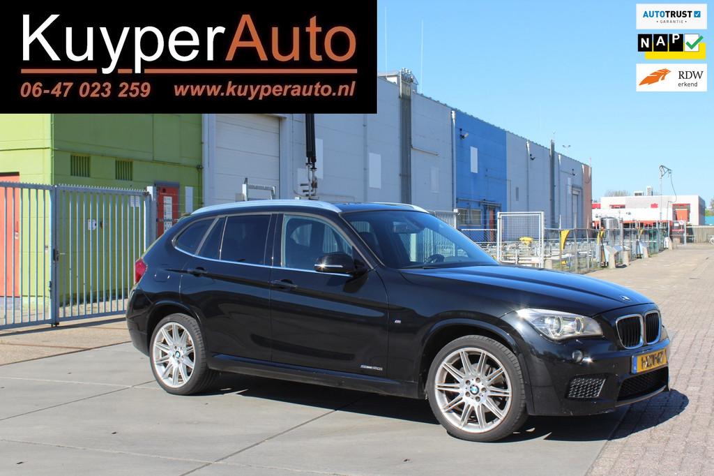 BMW X1 SDrive20i High Executive M uitv. nap ,,leder panorama, Euro 6, 4 cilinders, Zwart, 184 pk