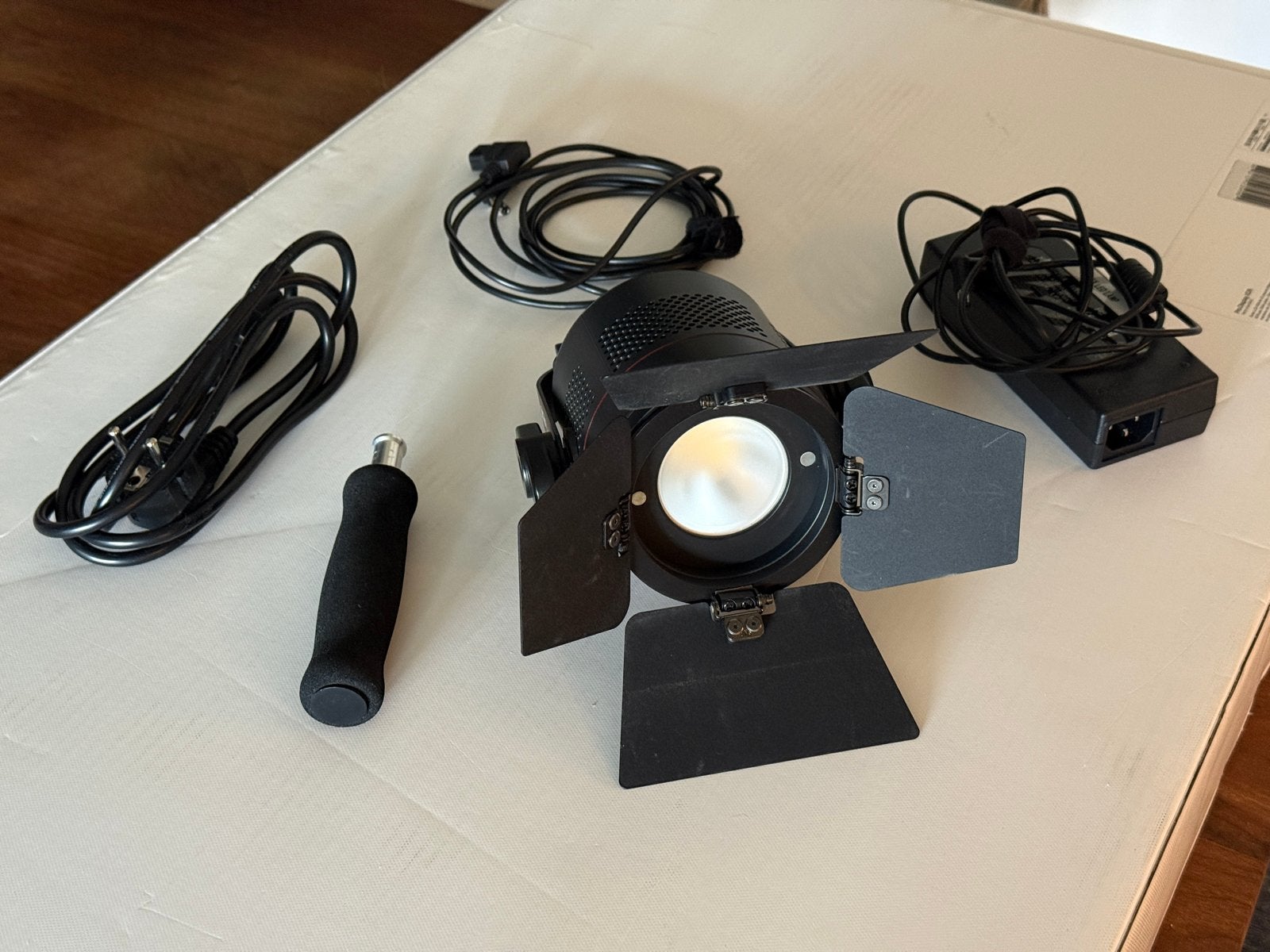 Fiilex P360EX LED Fresnel Licht - Compact en Krachtig, Overige merken, Belichting, Ophalen of Verzenden, Zo goed als nieuw