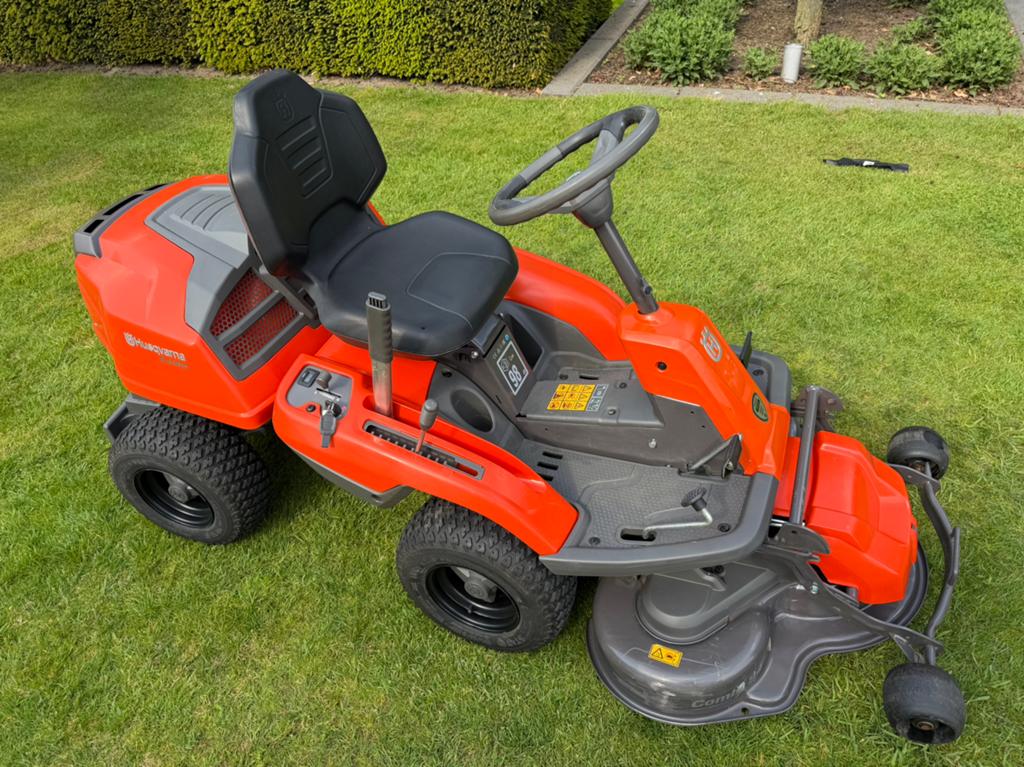 HUSQVARNA R214TC/ COMBI 94 CM MAAIDEK ZITMAAIER 64,8 UUR‼️, Ophalen of Verzenden, Zo goed als nieuw, Mulchfunctie, 90 tot 120 cm