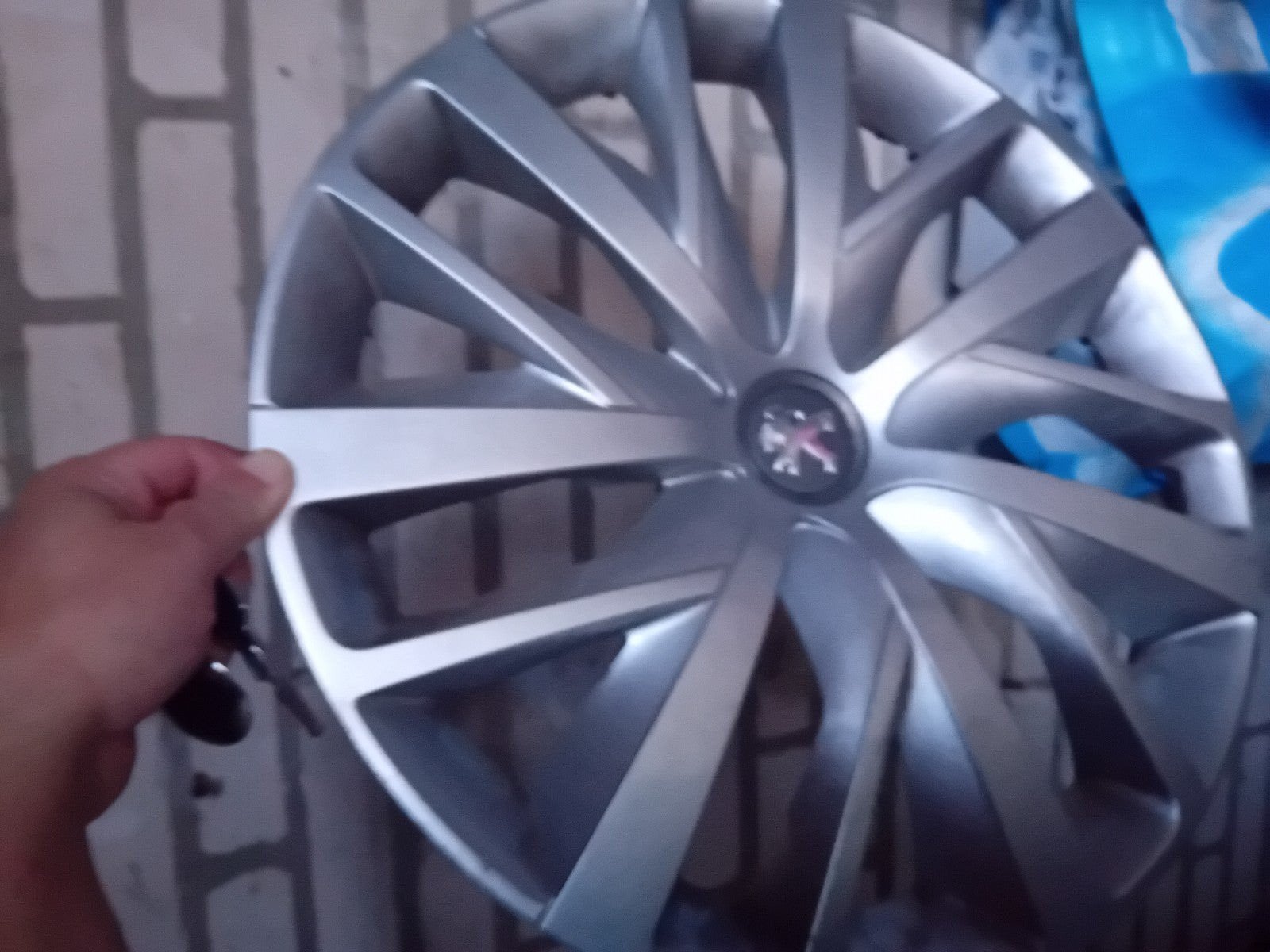 Set van 4 originele 16 inch Peugeot wieldoppen, Auto diversen, Wieldoppen, Ophalen of Verzenden, Gebruikt