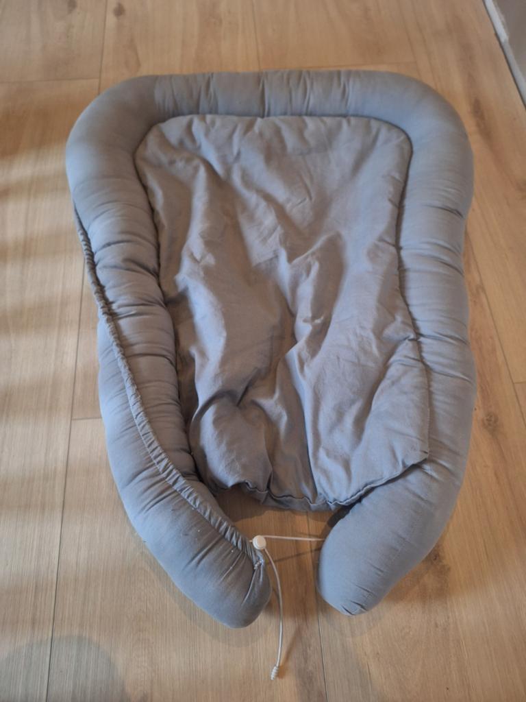 Groot babynestje, geschikt voor tweeling, Ophalen of Verzenden, Zo goed als nieuw