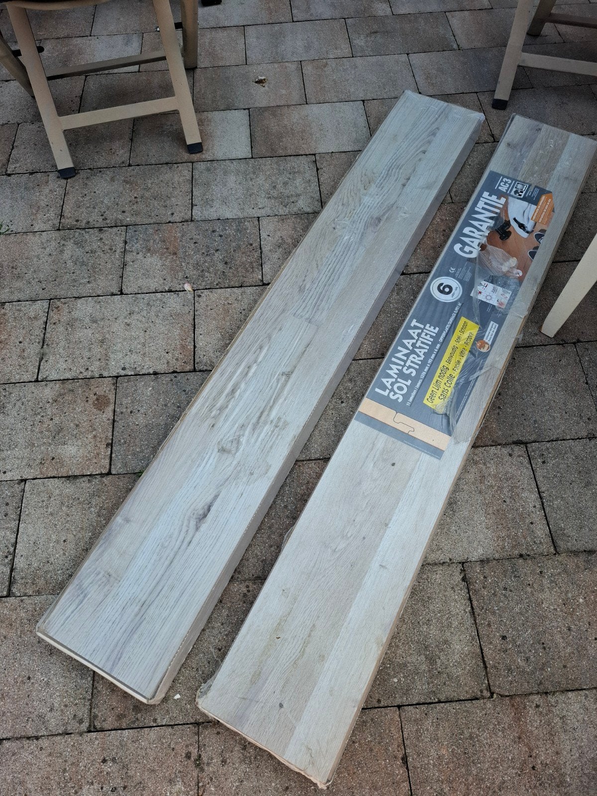 2 pakken laminaat, Ophalen, 50 tot 150 cm, Nieuw, 10 tot 30 cm