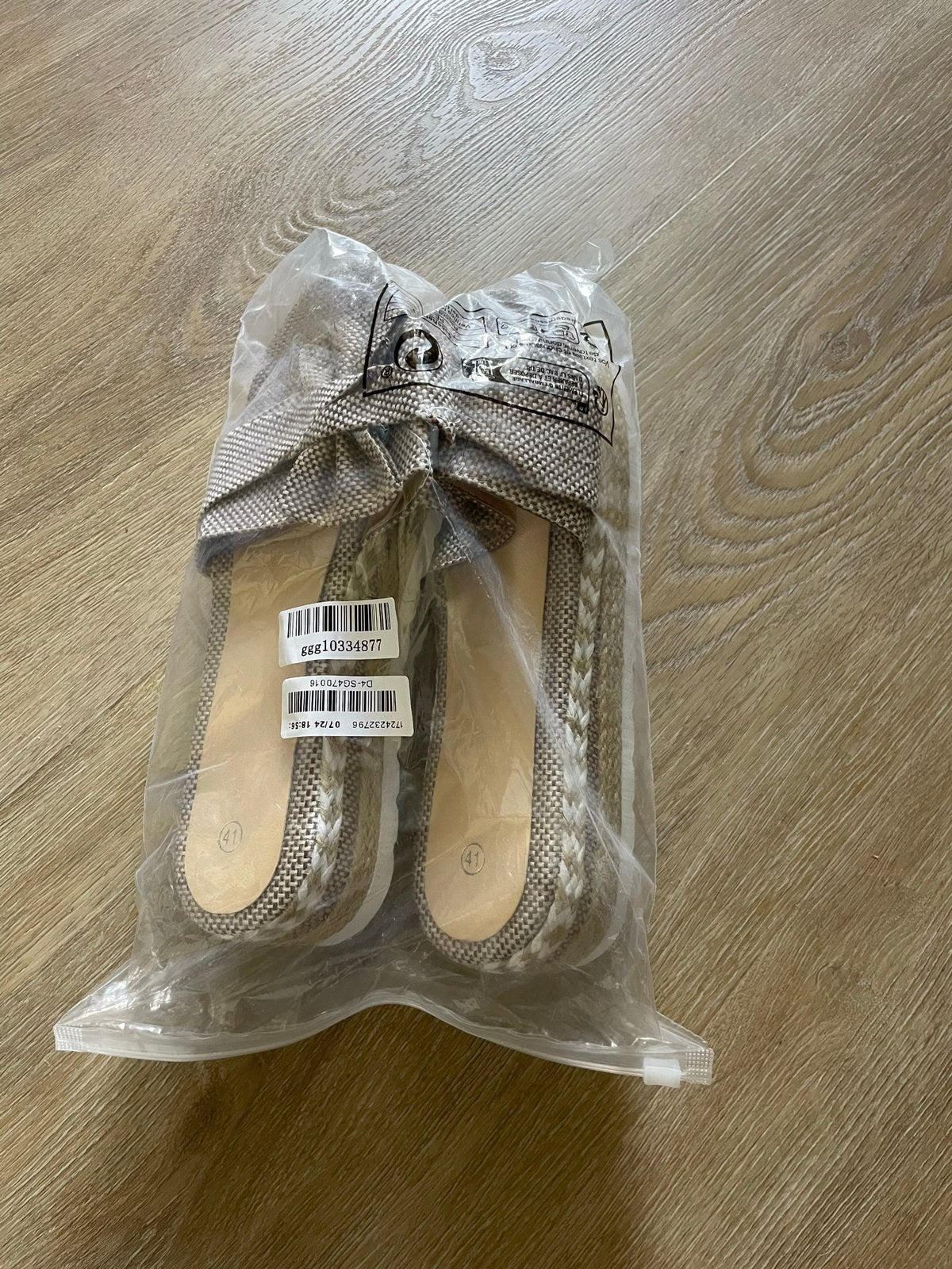 Sleehak slipper, Ophalen of Verzenden, Nieuw, Overige kleuren, Slippers