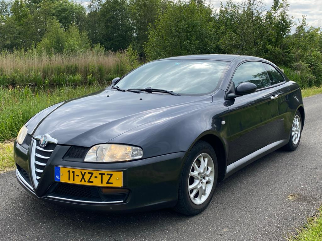 Alfa Romeo GT 2.0 JTS 2007 BOSE LEDER CLIMA APK 12-2026, Voorwielaandrijving, 1295 kg, 400 kg, Zwart
