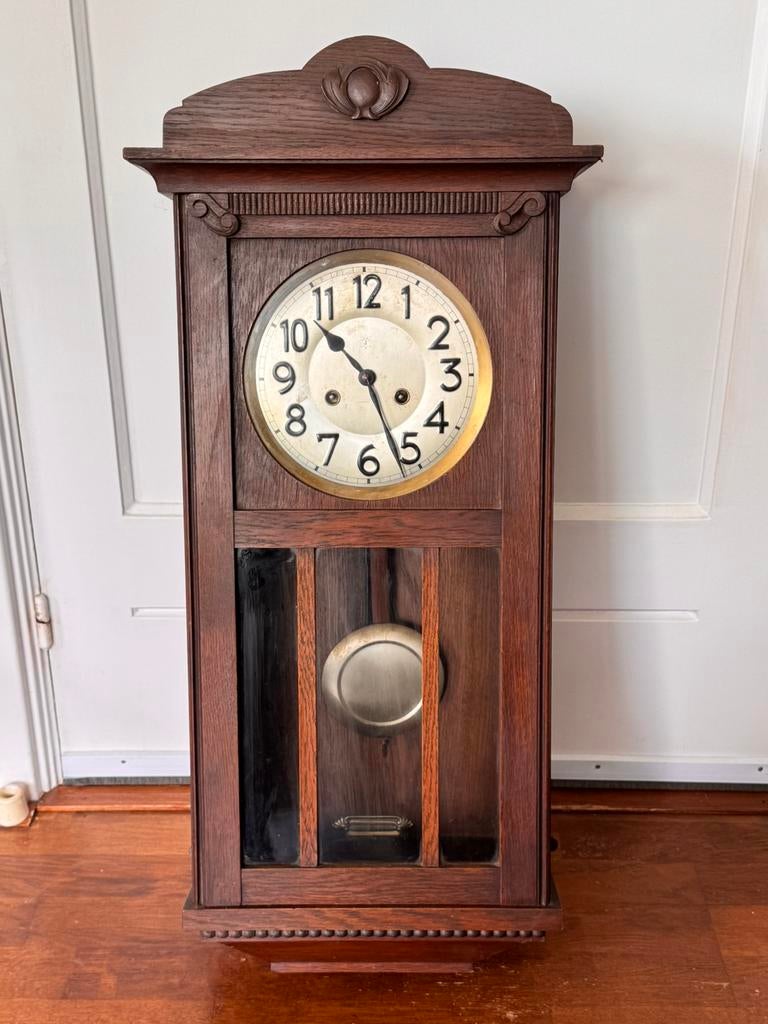 Junghans klok met sleutel wandmodel, Antiek en Kunst, Ophalen of Verzenden