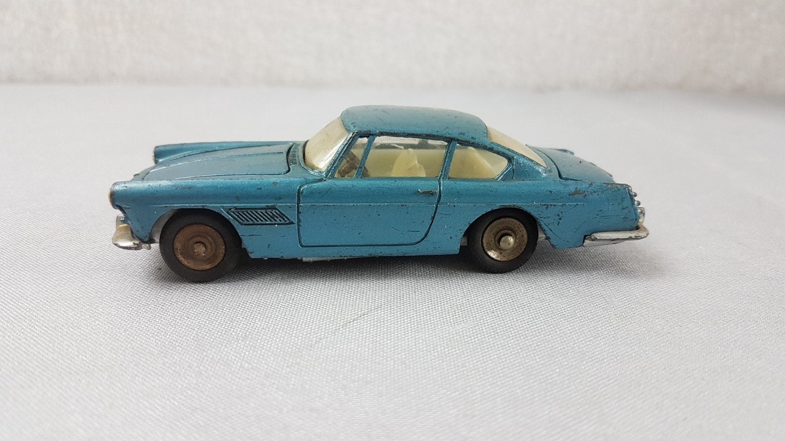 Dinky Toys Ferrari 250 GT, Ophalen of Verzenden, Gebruikt, Auto