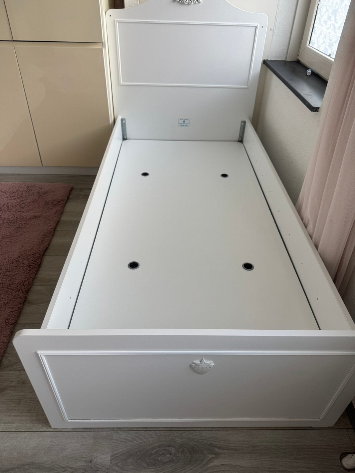 Cilek Kinderbed  met klerenkast en nachtkast, Ophalen, 90 cm, Eenpersoons, Wit