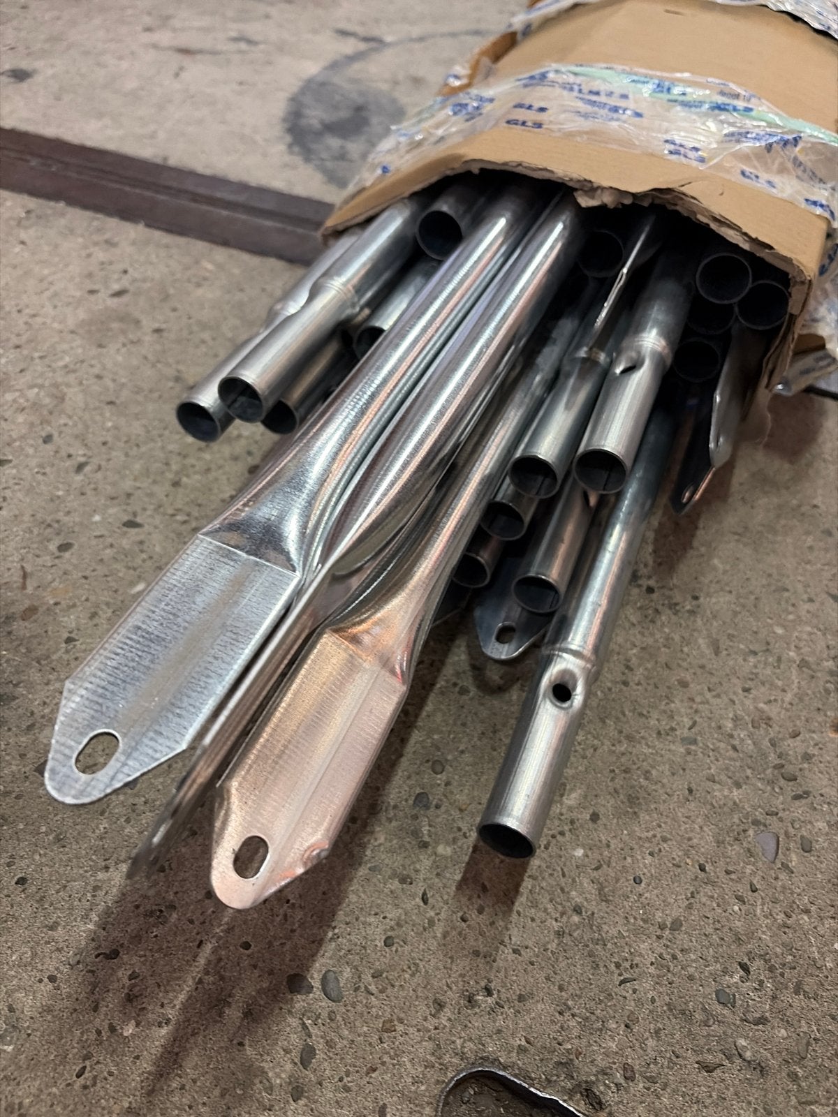 Metalen buizen voor diverse toepassingen, Nieuw, Ophalen of Verzenden, Nvt, Nvt