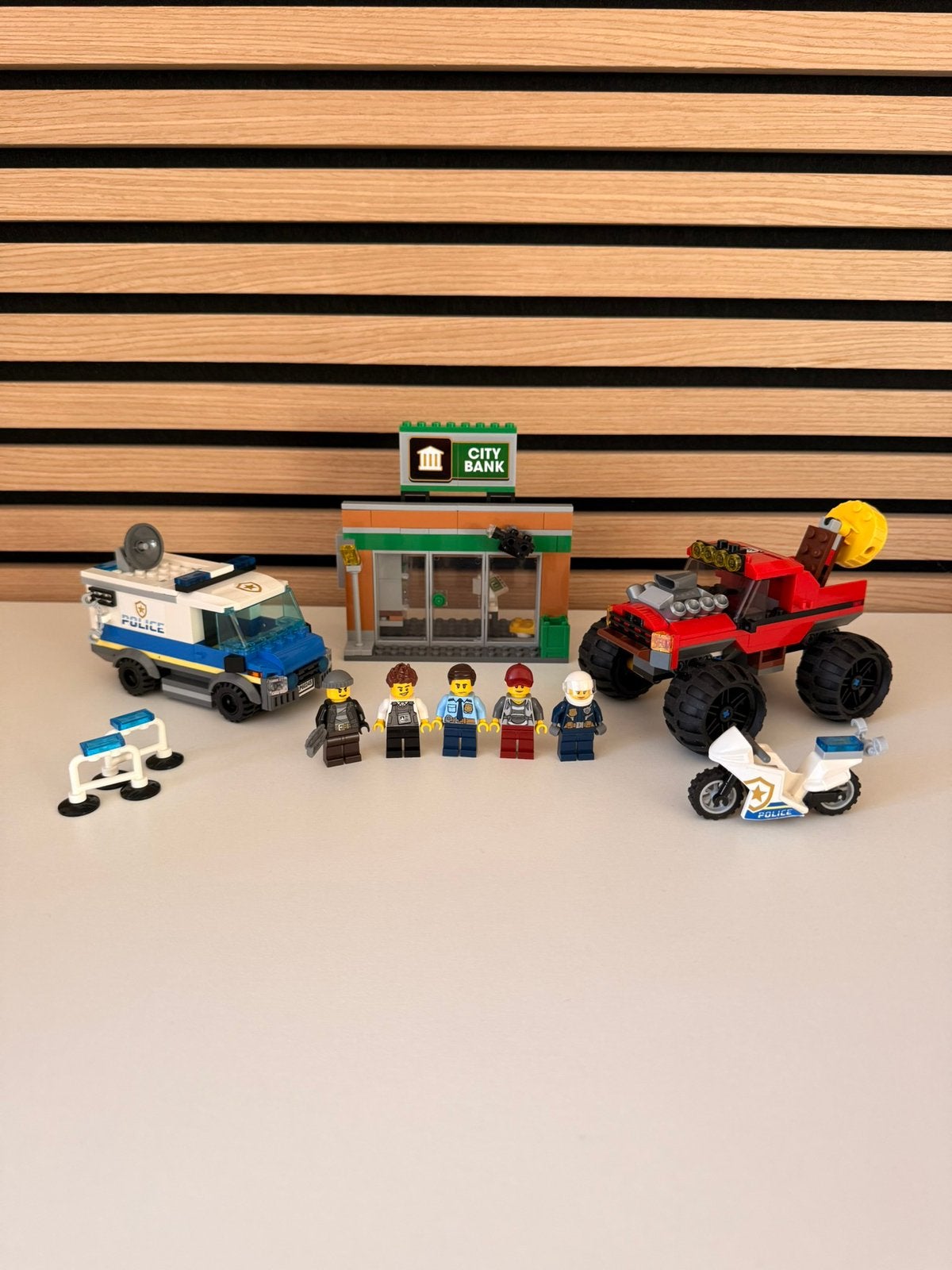Lego set 60245 compleet! Politiebureau + boef ontsnapt, City, Lego, Ophalen of Verzenden, Complete set