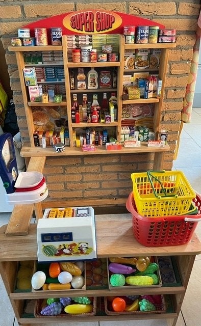 Houten speelgoedwinkel, Ophalen, Gebruikt