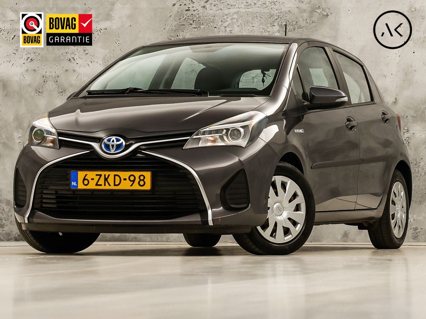 Toyota Yaris 1.5 Hybrid Sport Automaat (NAP, NAVIGATIE, CAME, Auto's, 12 maanden, Gebruikt, 4 cilinders, Verwarmde buitenspiegels