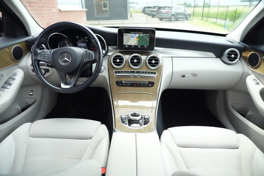 Mercedes-Benz C-Klasse 350 e Lease Edition 279pk Navigatie/T, Auto's, Automaat, Achterwielaandrijving, Gebruikt, Euro 6