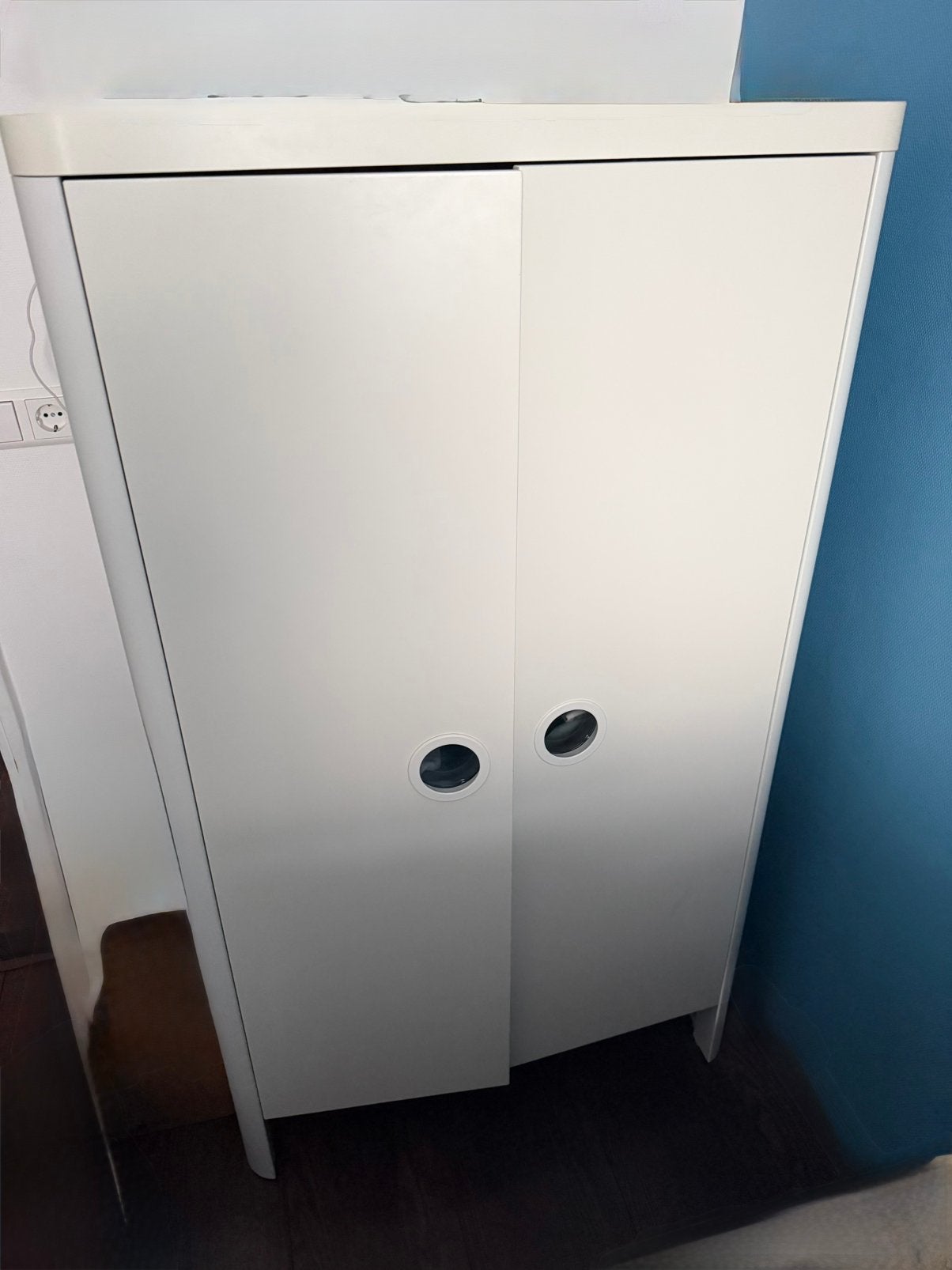 Busunge kast wit, Ophalen, Zo goed als nieuw, 25 tot 50 cm, 150 tot 200 cm