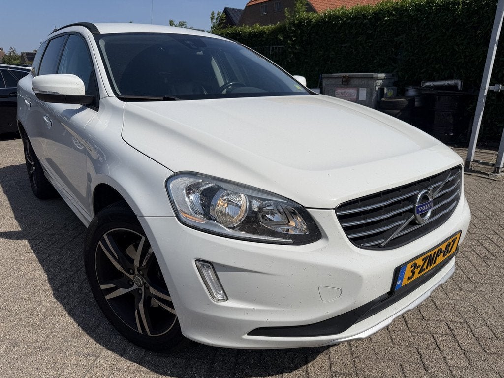 Volvo XC60 2.0 D3 FWD Kinetic (bj 2014, automaat), Auto's, Volvo, Euro 5, 136 pk, Gebruikt, 1984 cc