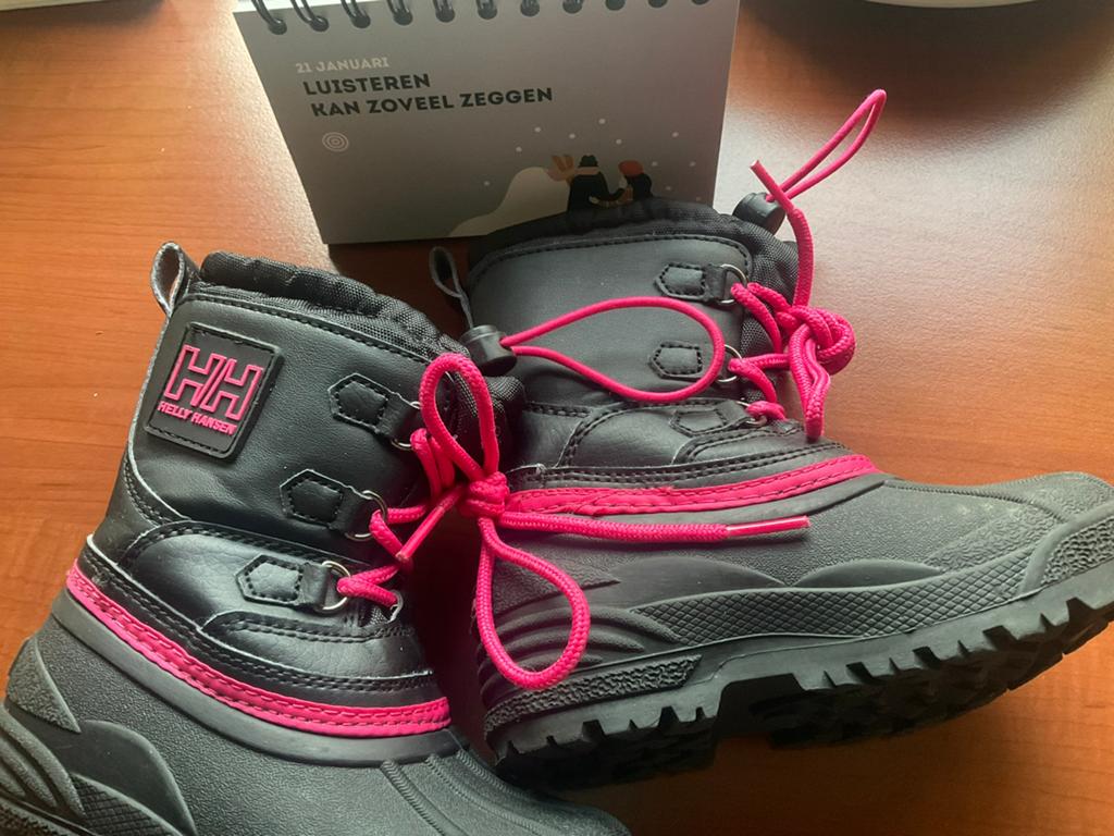 Kinder snowboots HELLY HANSEN maat 24/zgan, Ophalen of Verzenden, Zo goed als nieuw, Jongen of Meisje, Laarzen