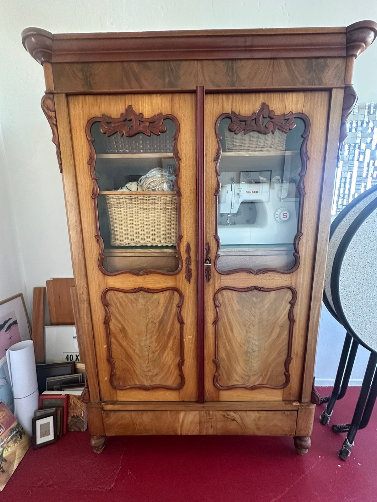 Massief houten vintage kast, Ophalen