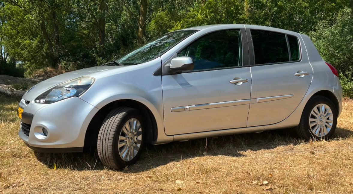 Renault Clio 1.2 16V Collection 5-DRS, Auto's, Voorwielaandrijving, 74 pk, Zwart, 4 cilinders
