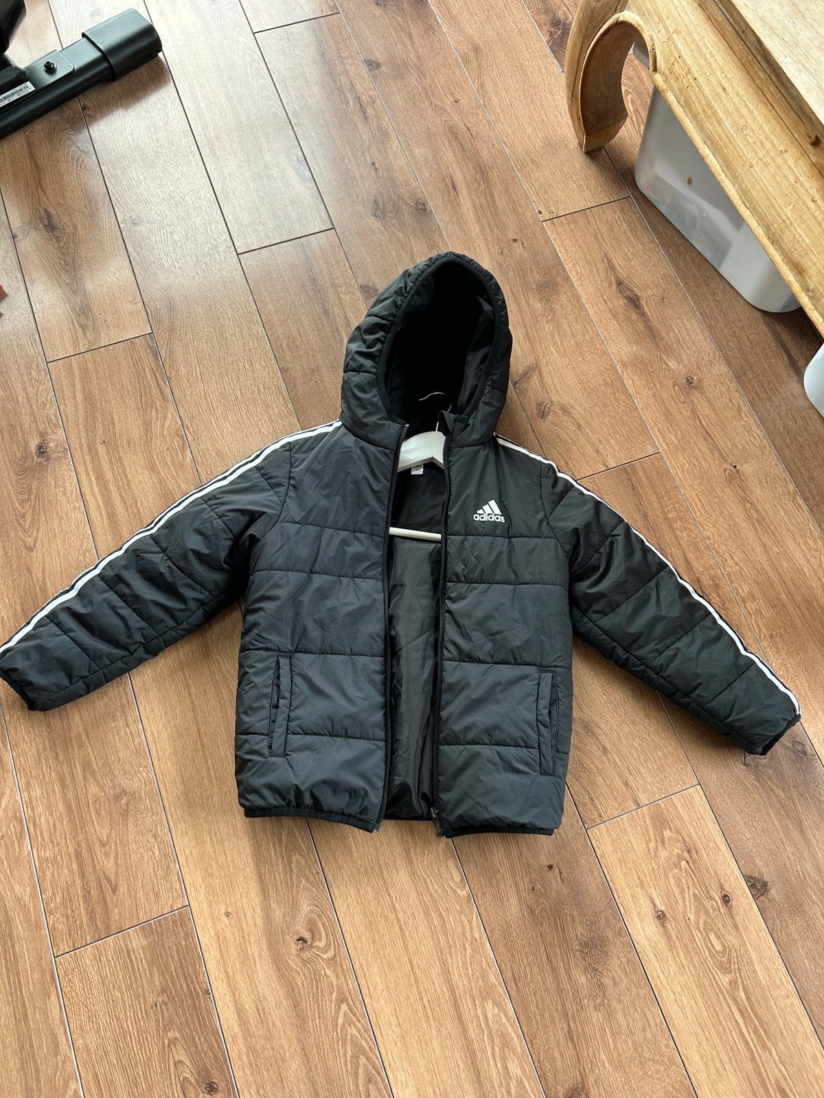Adidas jack  jas winterjas, Kinderen en Baby's, Kinderkleding | Maat 128, Ophalen of Verzenden, Zo goed als nieuw, Meisje, Jas