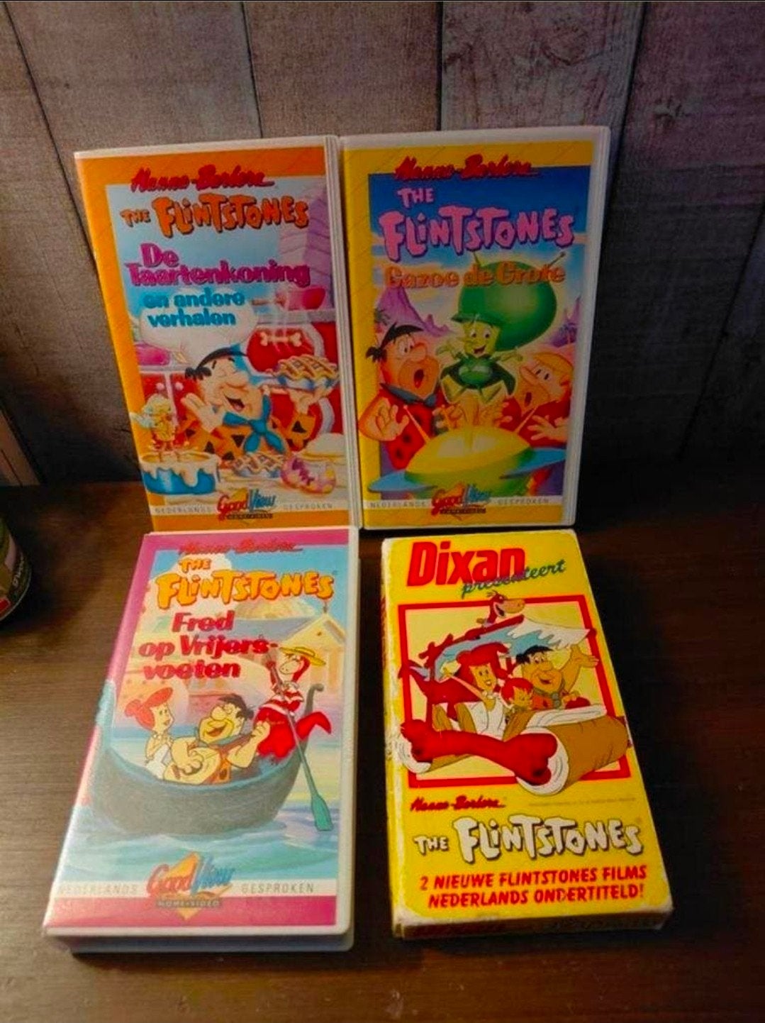 3 Hanna Barbera videobanden van The Flintstones., Cd's en Dvd's, VHS | Kinderen en Jeugd, Gebruikt, Tekenfilm, Alle leeftijden