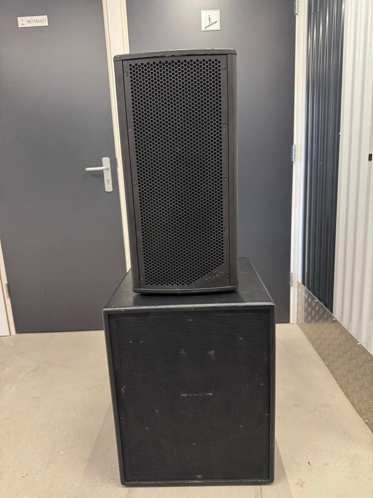Martin Audio speakers, Gebruikt, 120 watt of meer, Front, Rear of Stereo speakers, Ophalen
