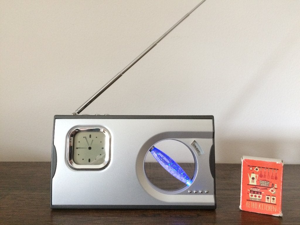 Space age neon inmini radiootje micro wekkertje modern klein, Ophalen of Verzenden, Zo goed als nieuw, Transistorradio