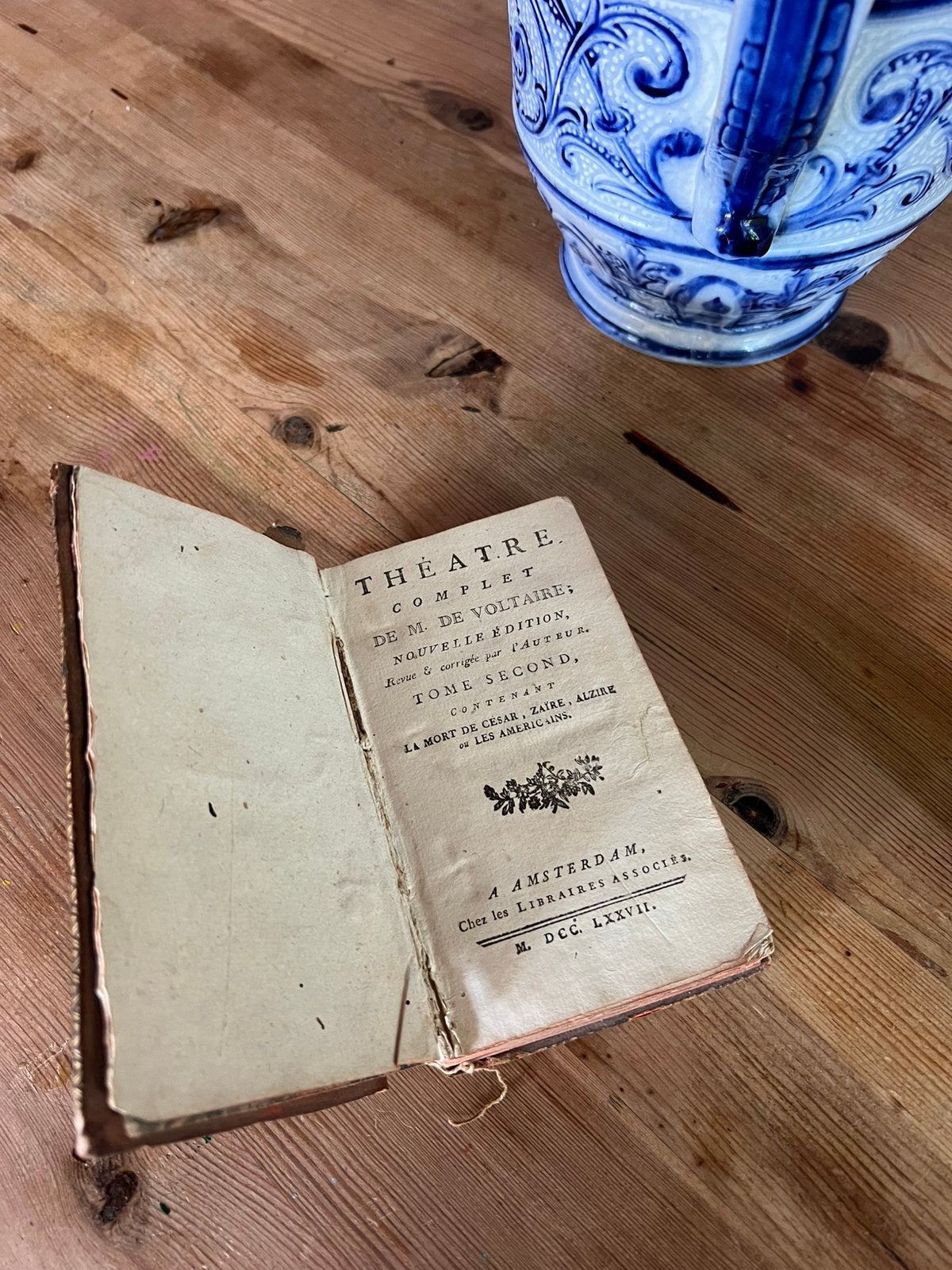 Deel 1- theaterwerken Voltaire! 1788, Antiek en Kunst, Antiek | Boeken en Bijbels, Ophalen of Verzenden