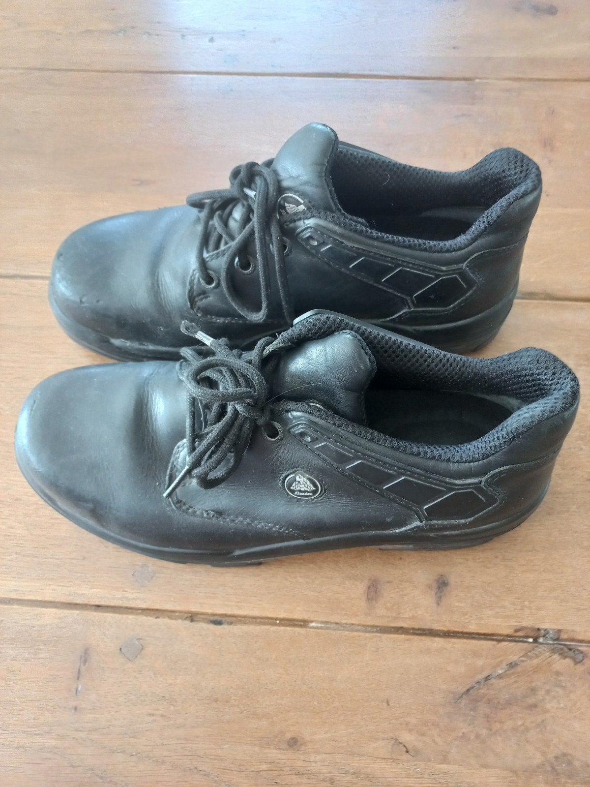 Mooie goede werkschoenen maat 43, Tuin en Terras, Werkkleding, Heren, Schoenen, Ophalen of Verzenden, Zo goed als nieuw