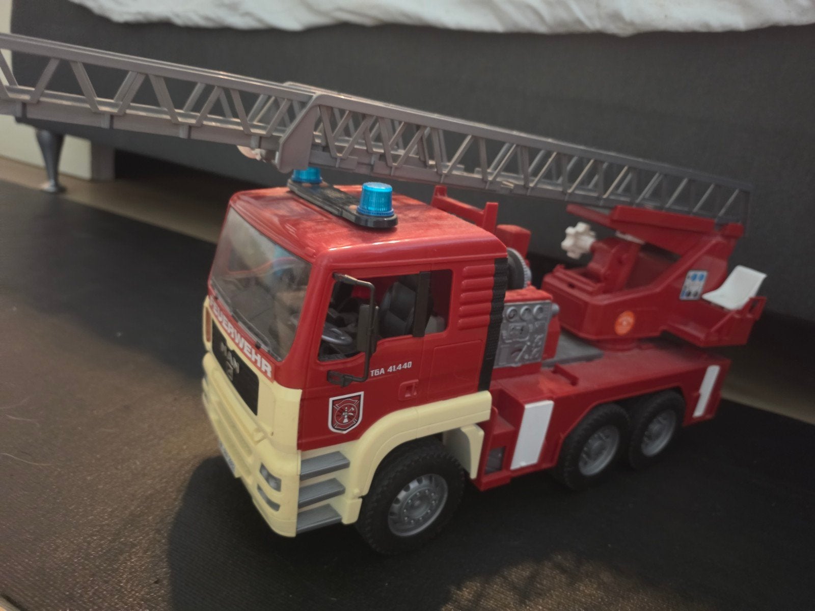 Bruder Brandweer Vrachtwagen met Licht en Geluid, Ophalen of Verzenden, Gebruikt