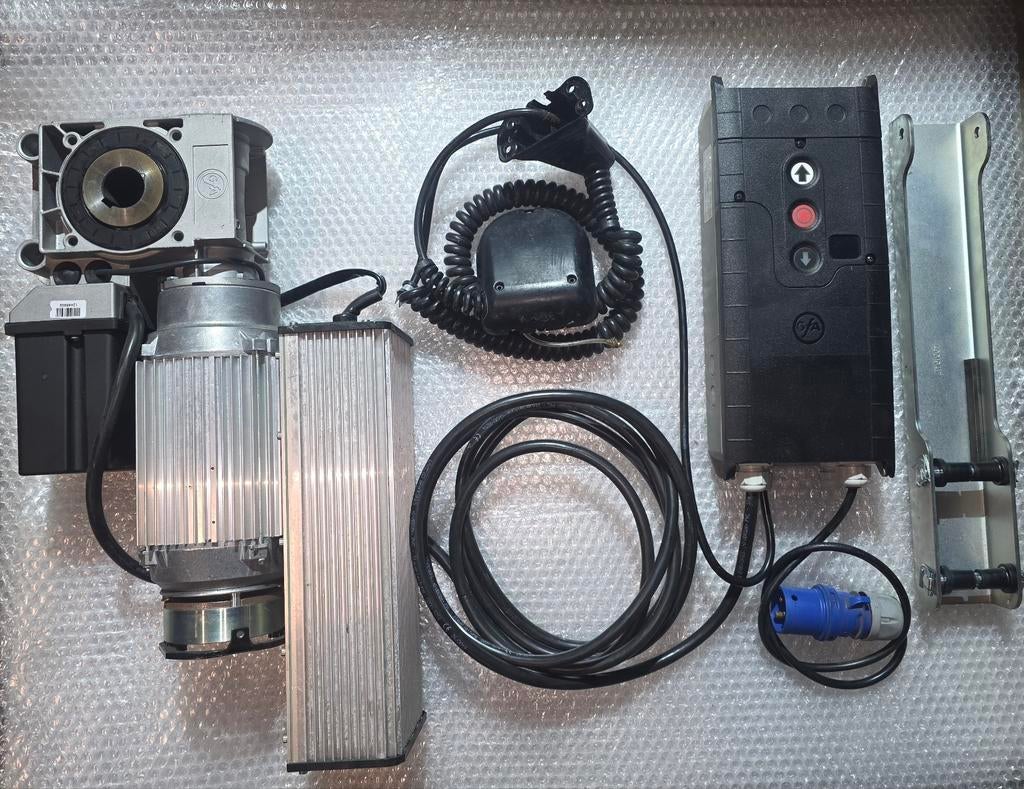 Gfa FU motor 35 as motor overheaddeur roldeur, Ophalen of Verzenden, 120 cm of meer, Garagedeur, 215 cm of meer