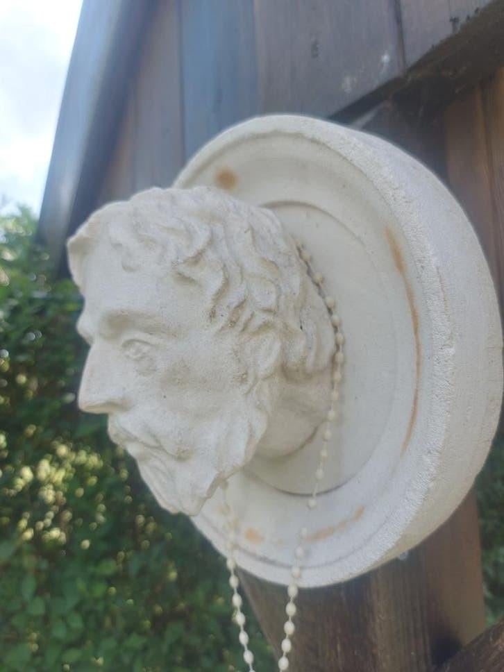 Antieke wandhanger hoofd op schaal in zandsteen, Antiek en Kunst, Ophalen