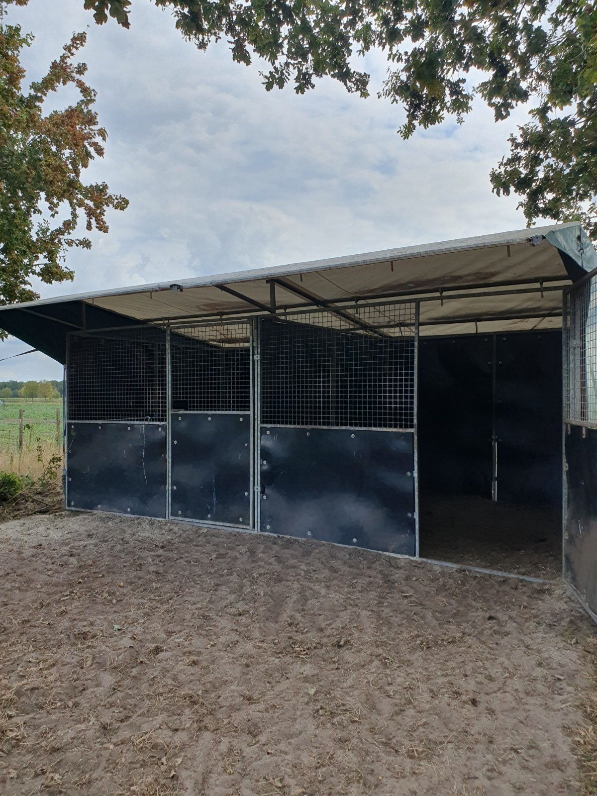 Mobiele, verplaatsbare stal, paardenboxen, paardenve, Dieren en Toebehoren, Ophalen, Gebruikt, Overige disciplines