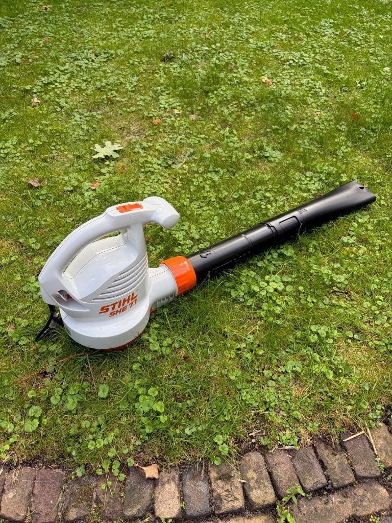 Stihl SHE71 electrische bladblazer, Ophalen, Stihl, Met opvangzak, Handgedragen